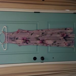 White House Black Market dress, size 8, lavender with flowers